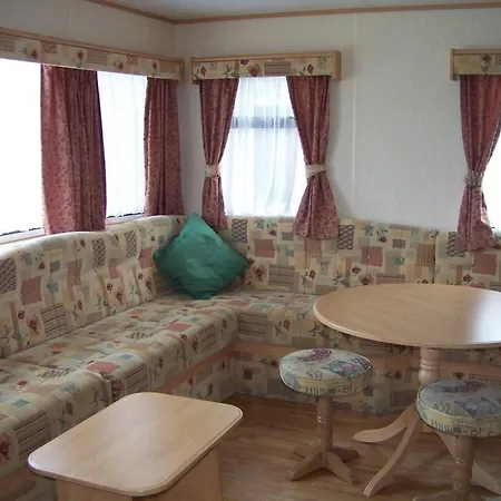 Holiday Camping La Pinede 格里莫